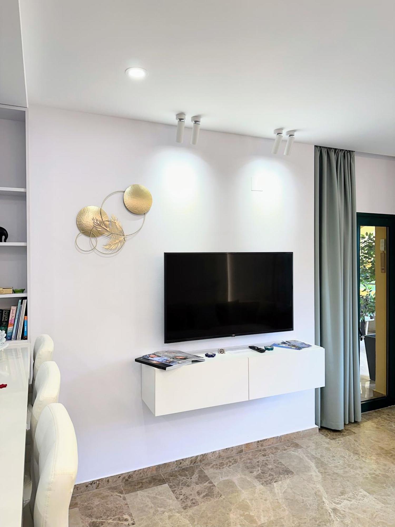 Luxury Blue Coast Seaside Retreat Marbellaアパートメント エクステリア 写真